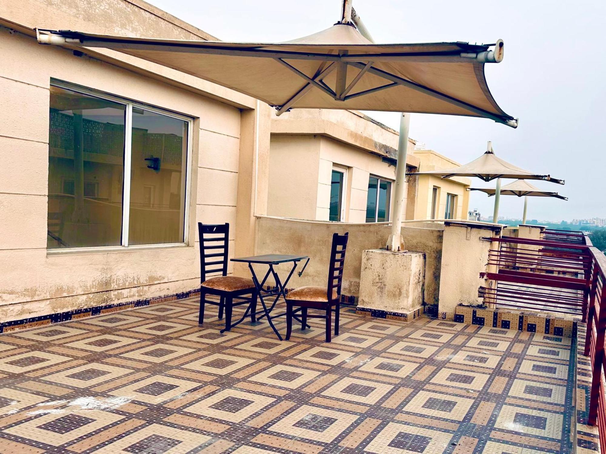 The Sapphire 1,2,3 Bedrooms Available In Omaxe - A Four Star Luxury 4* Vrindavan