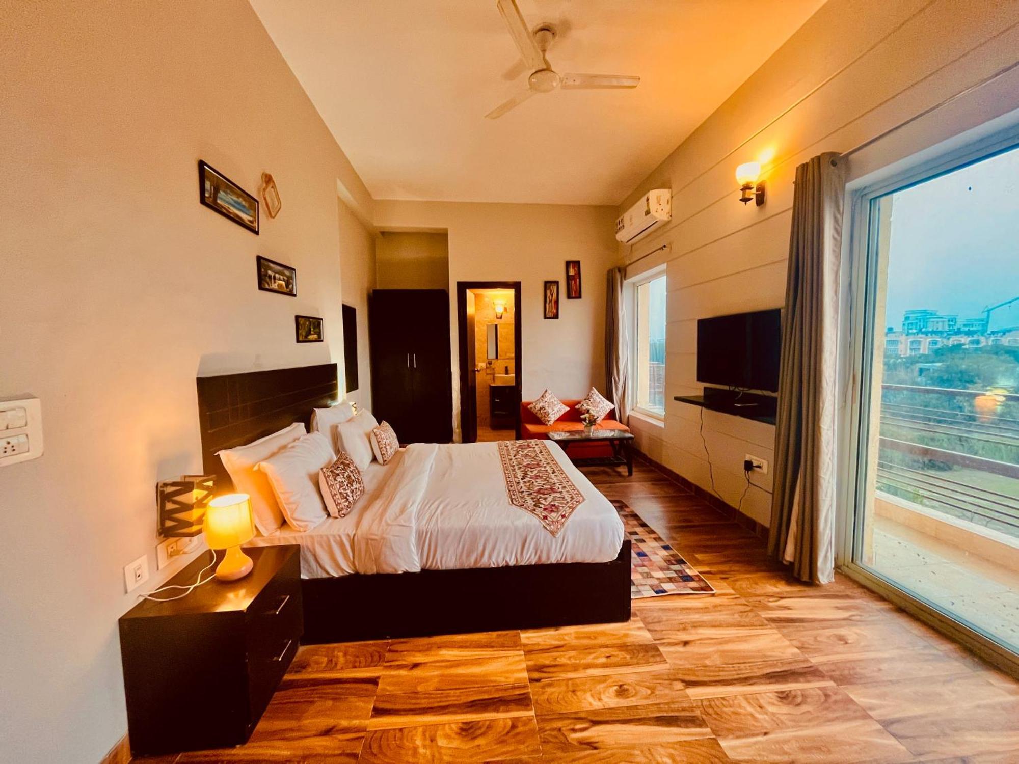 The Sapphire 1,2,3 Bedrooms Available In Omaxe - A Four Star Luxury