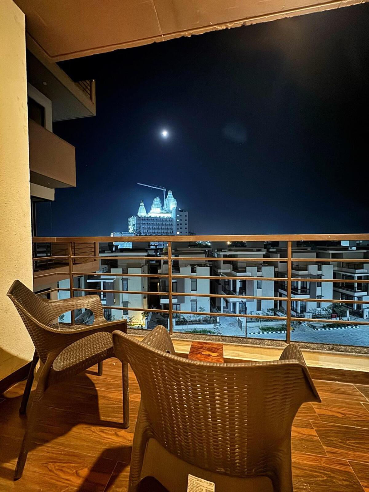 Apartment Spacious &luxury 2bhk In Vrindavan-shree Keli Kunj