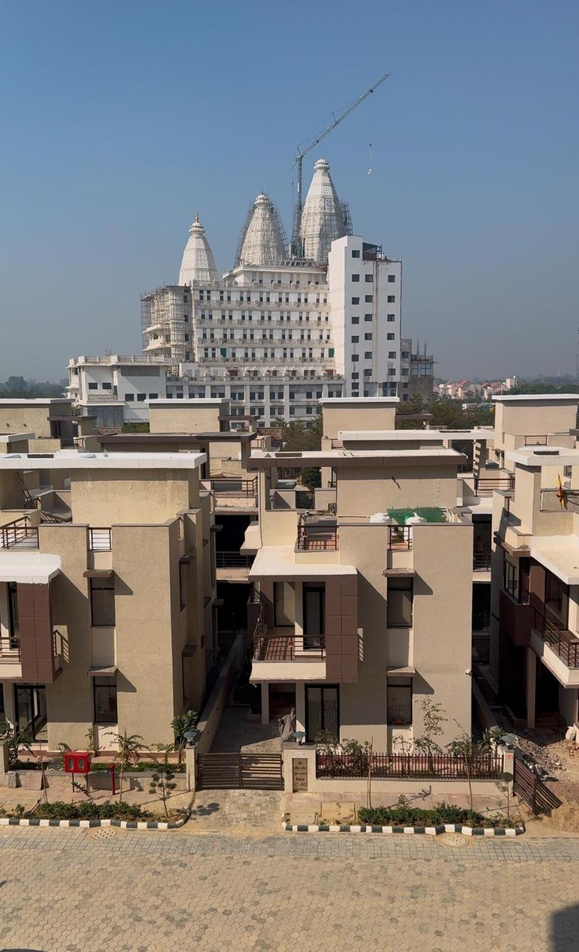 Spacious &luxury 2bhk In Vrindavan-shree Keli Kunj Apartment Vrindavan