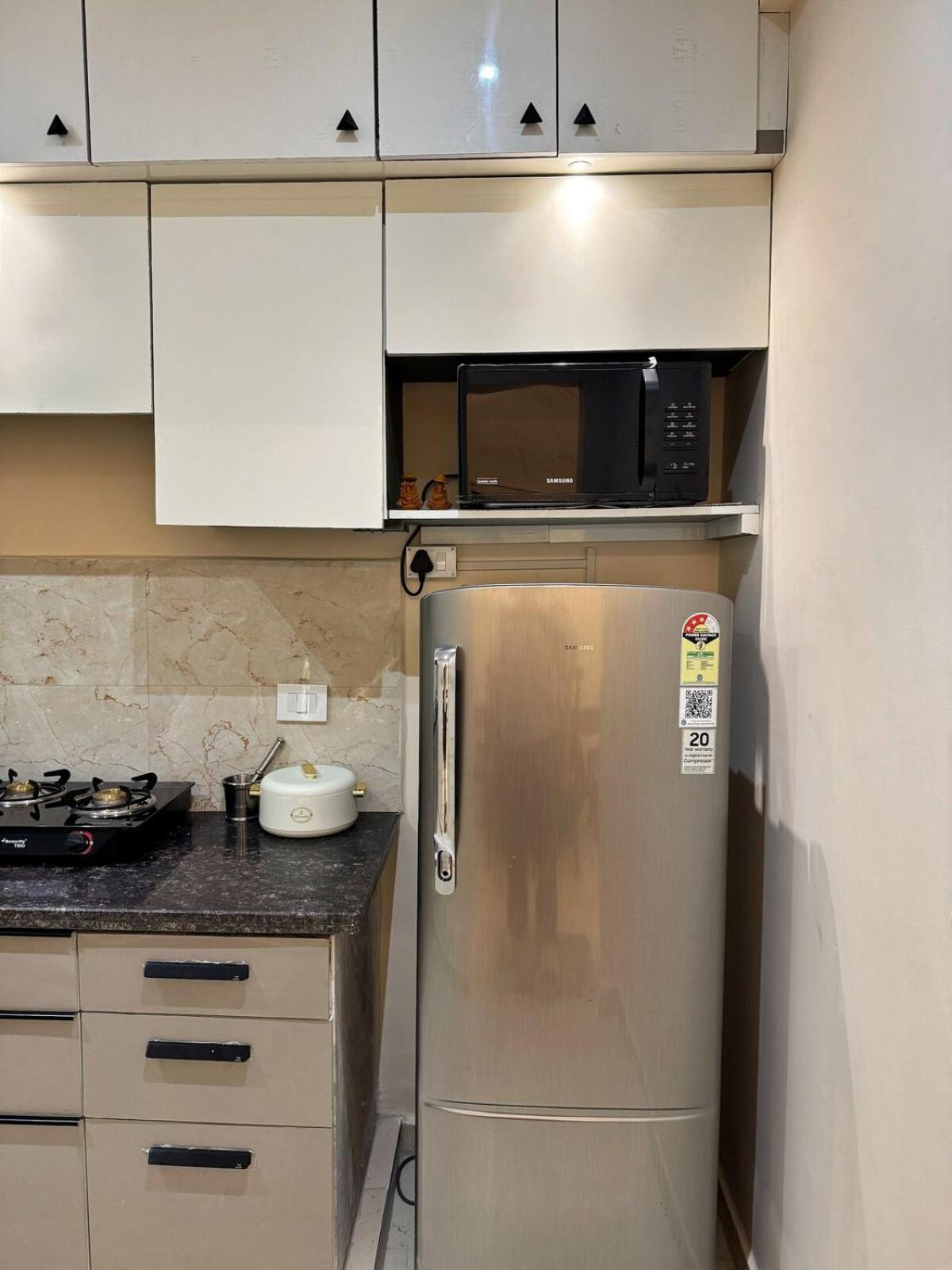 Apartment Spacious &luxury 2bhk In Vrindavan-shree Keli Kunj *