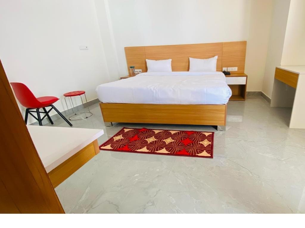 Shri Bansuri Dham Hotel Vrindavan