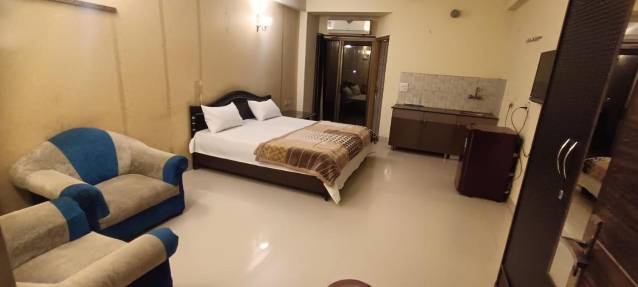 Private Flat Hare Krishna Orchid Near Prem Mandir Apartment