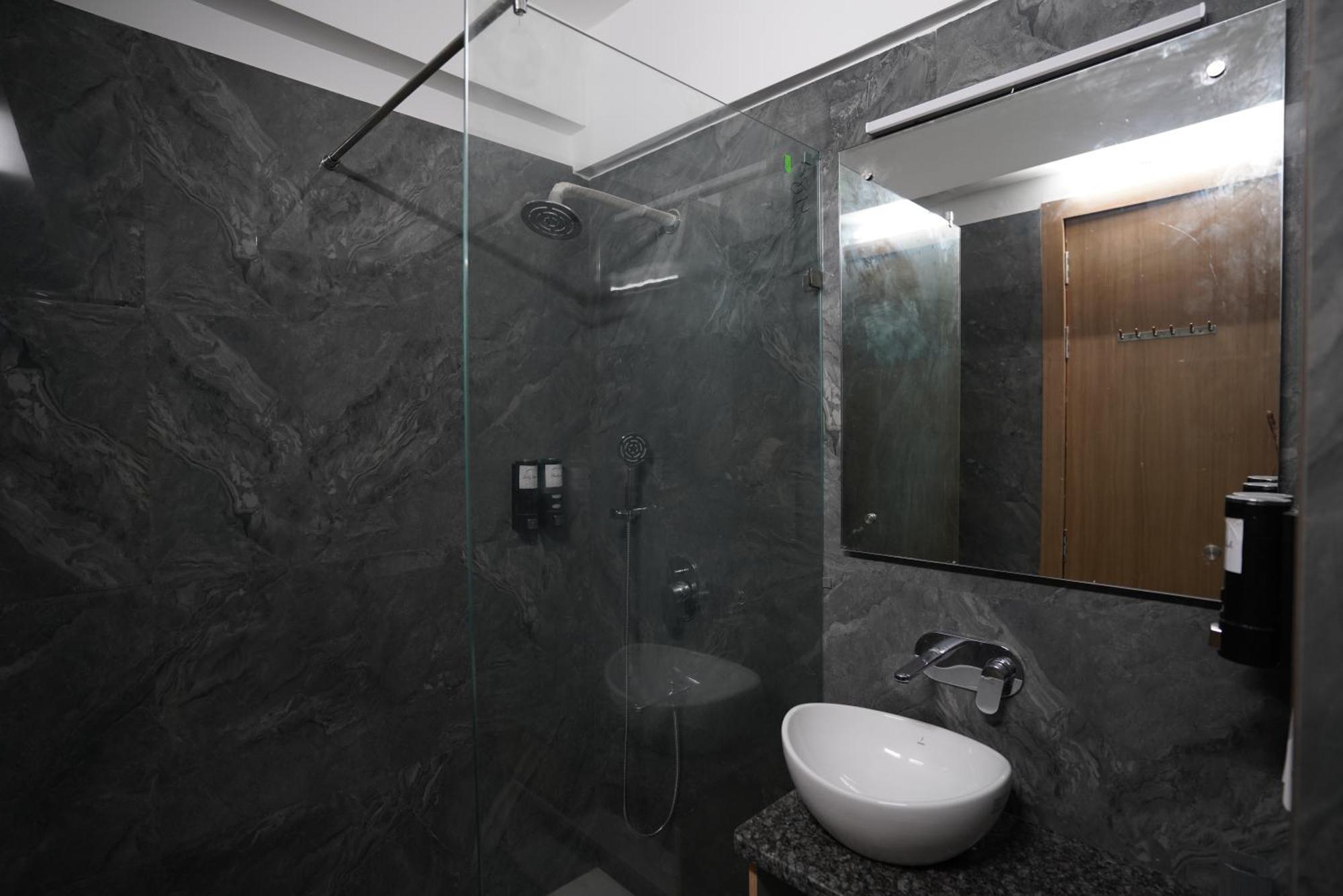 Hotel Prem 2*