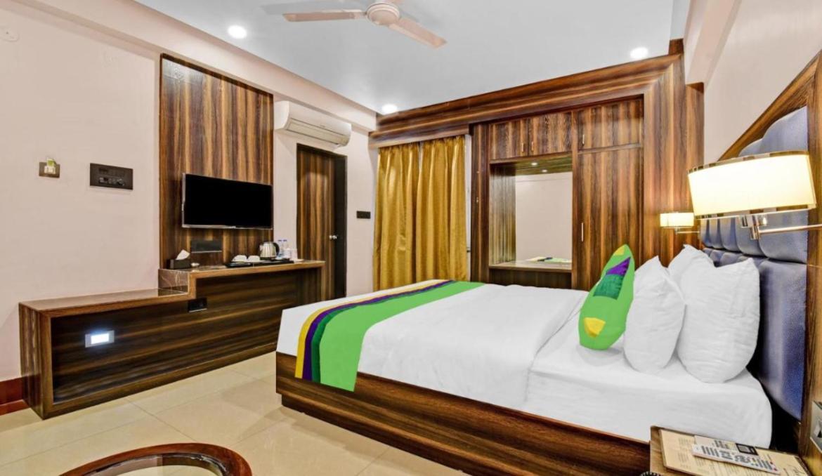 Guest house Light House -free Unlimited 5g Internet, In House Parking- Fully Ac - Near Prem Mandir Vrindavan
