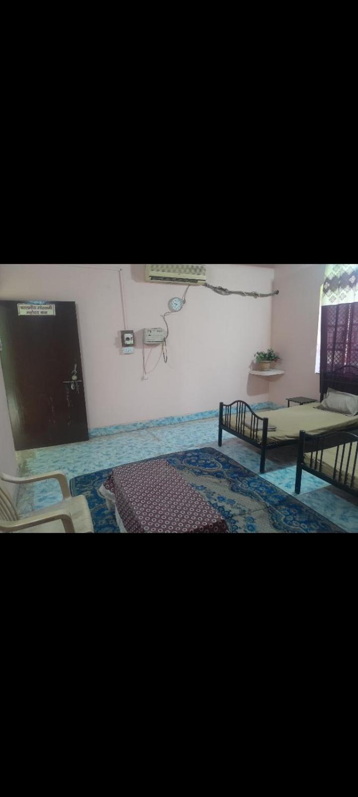 Sakshi Gopal Guest house Vrindavan
