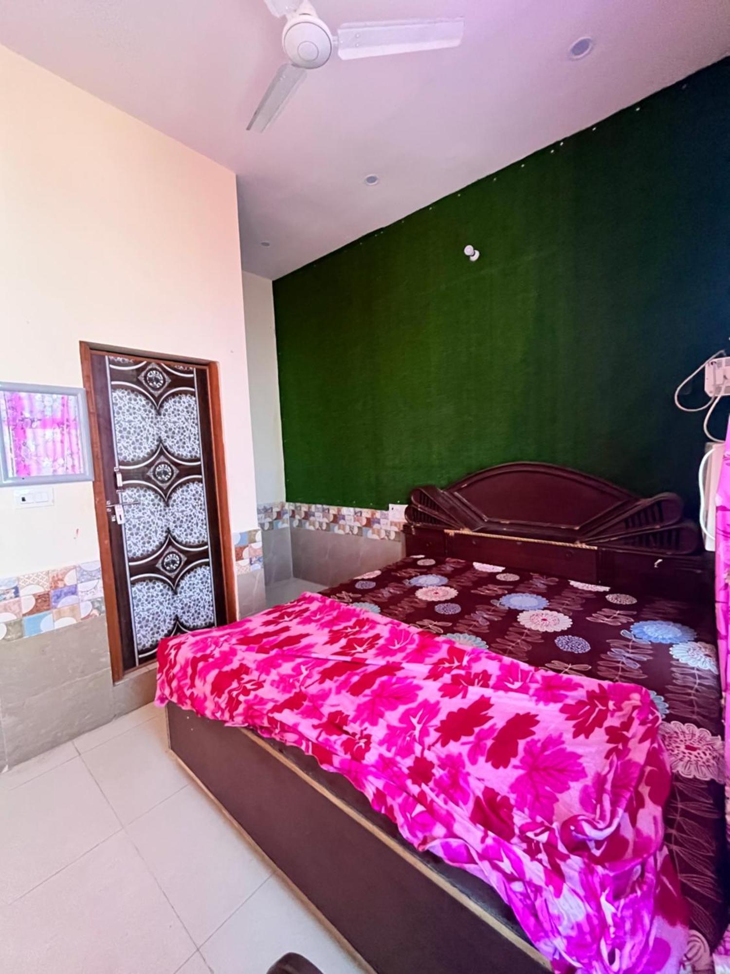 Radha Ballabh Guest house Vrindavan