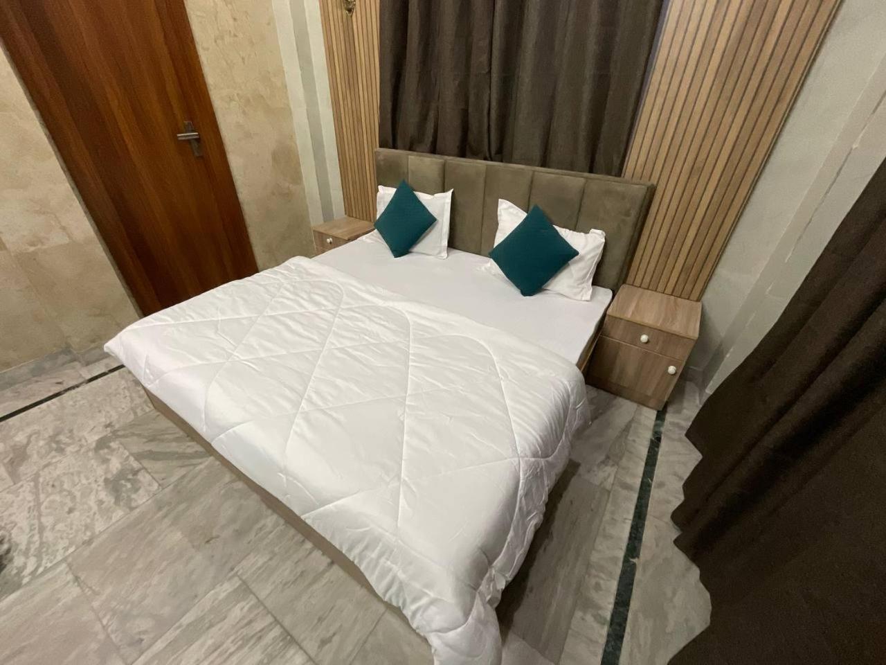 Divine Amrut Living Guest house Vrindavan