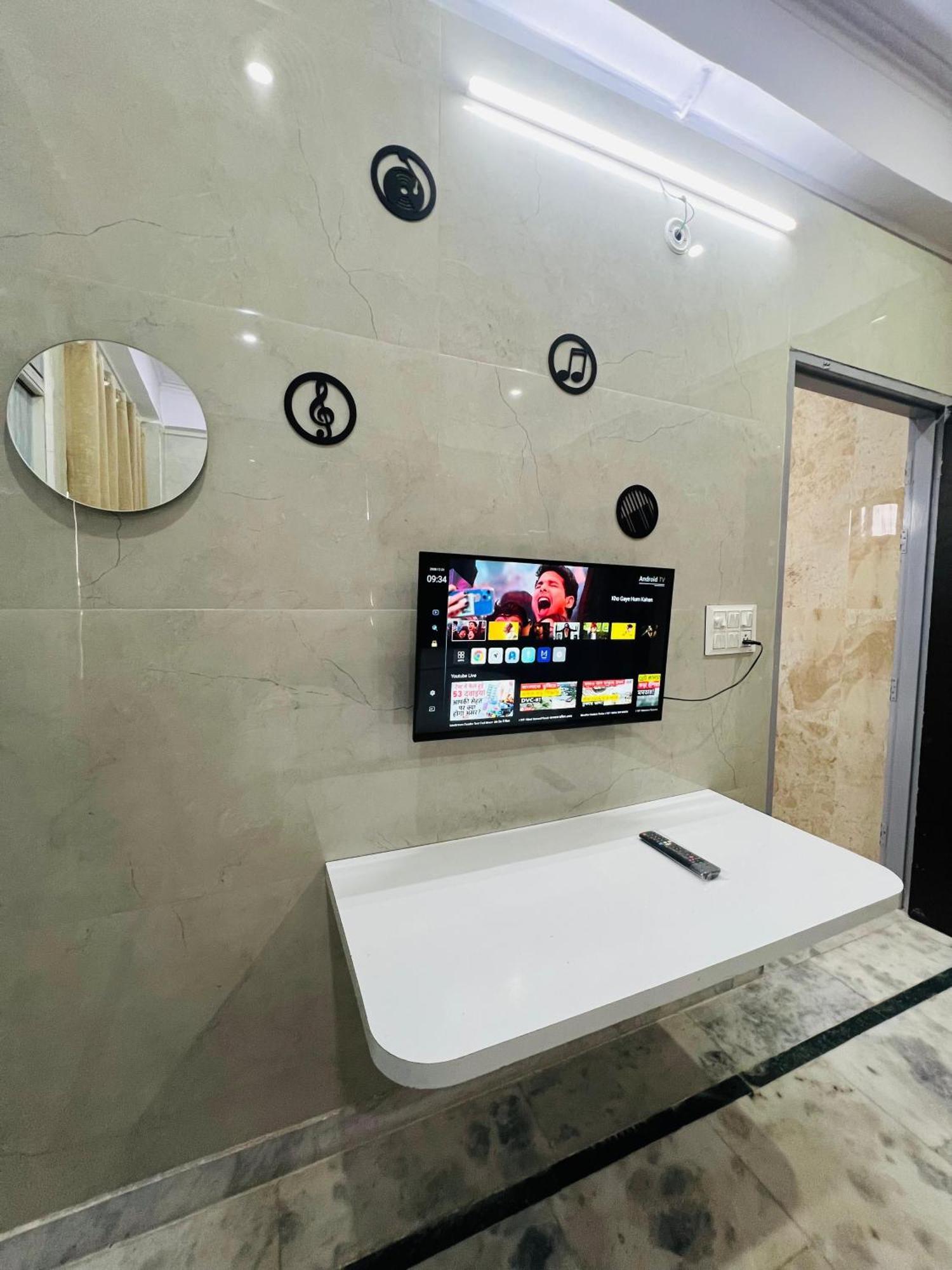 Divine Amrut Living Guest house *