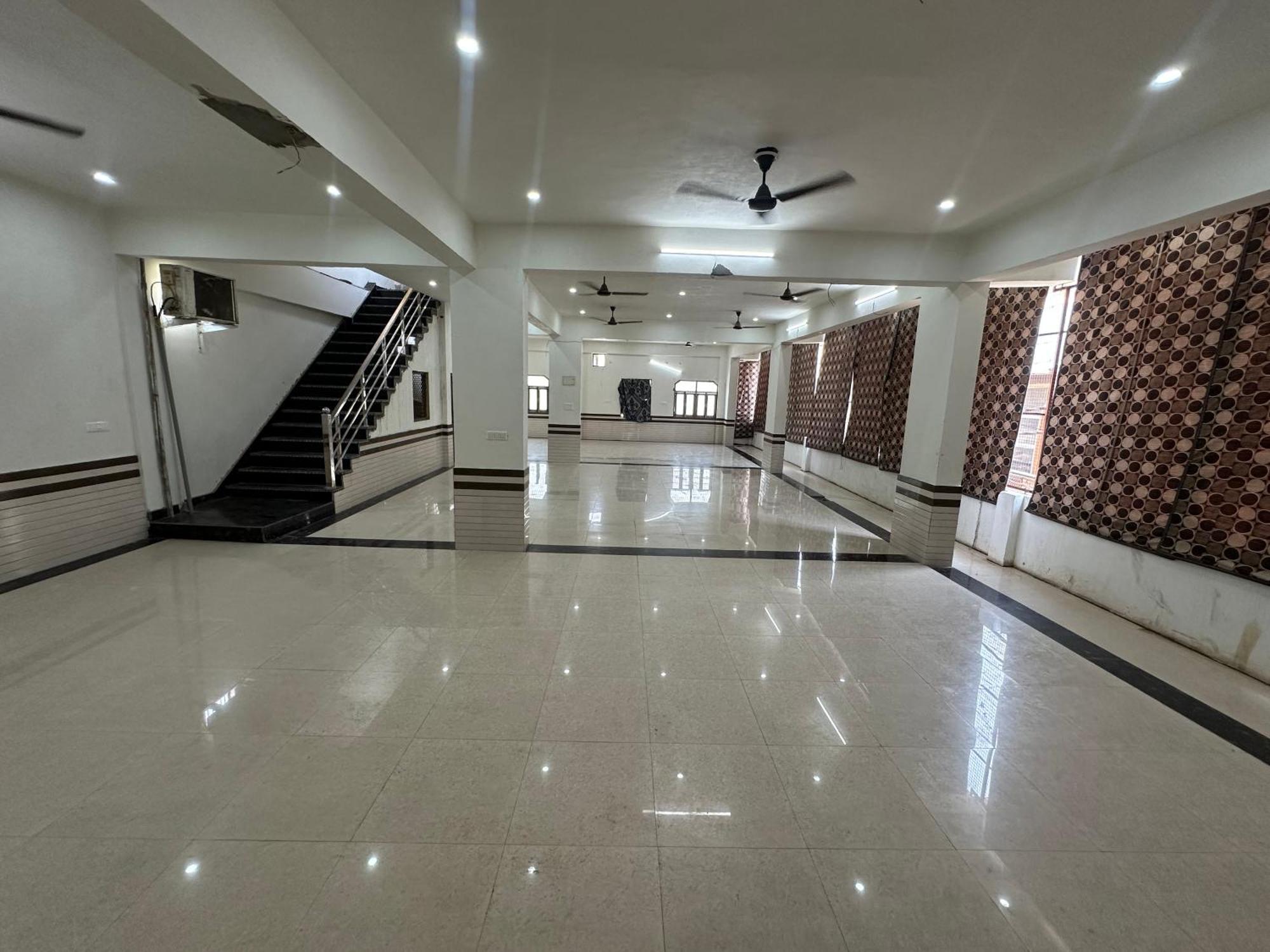 Radhey Radhey Seva Sadan Guest house *