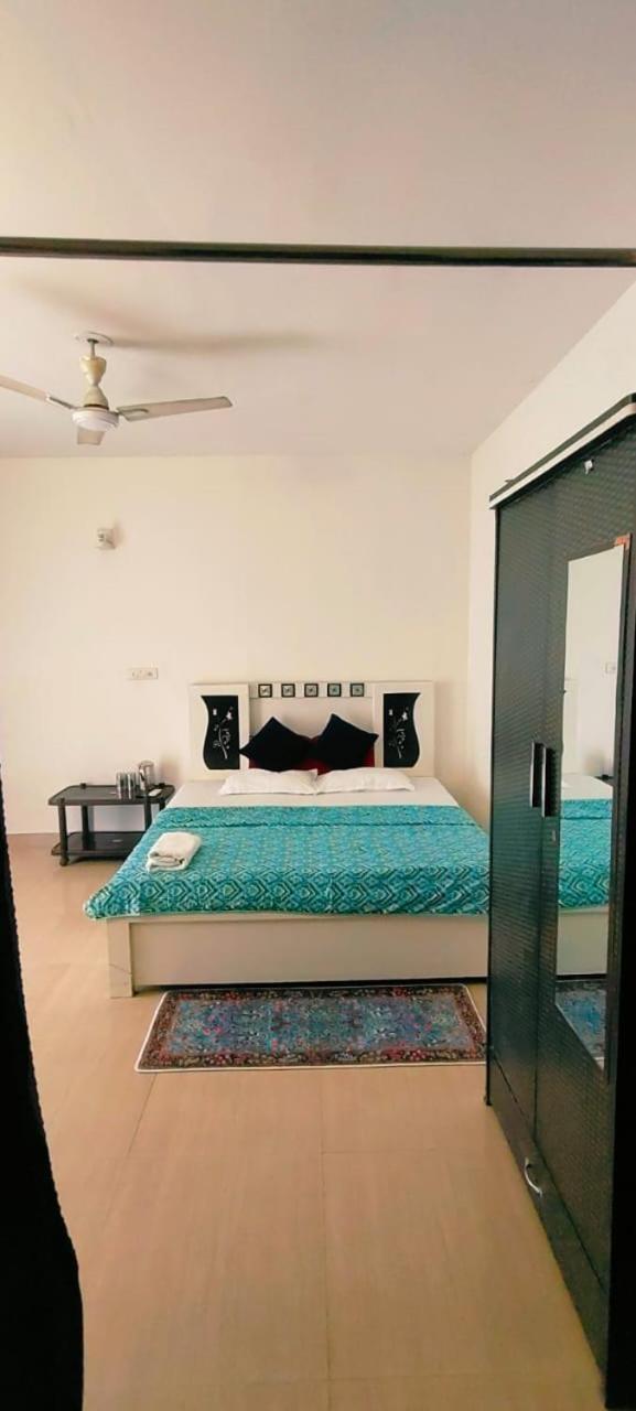 Apartment Radhey Rani Aashray Omaxe Eternity *