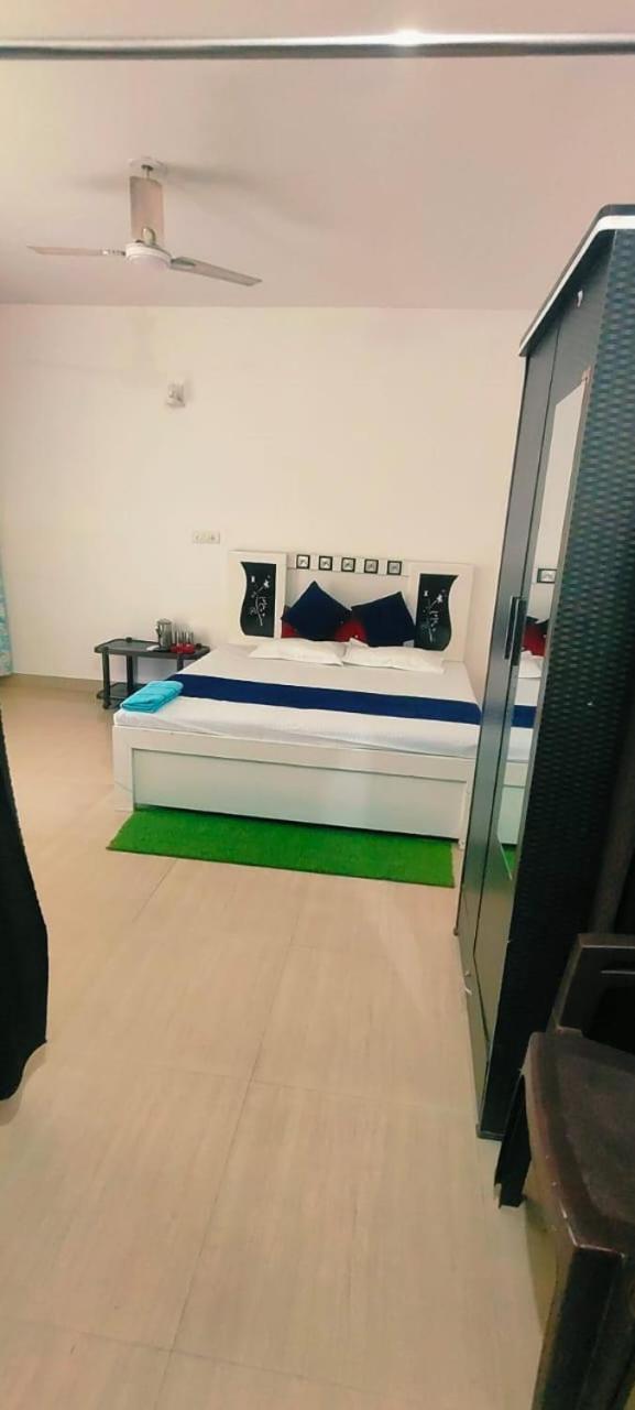 Radhey Rani Aashray Omaxe Eternity Apartment *