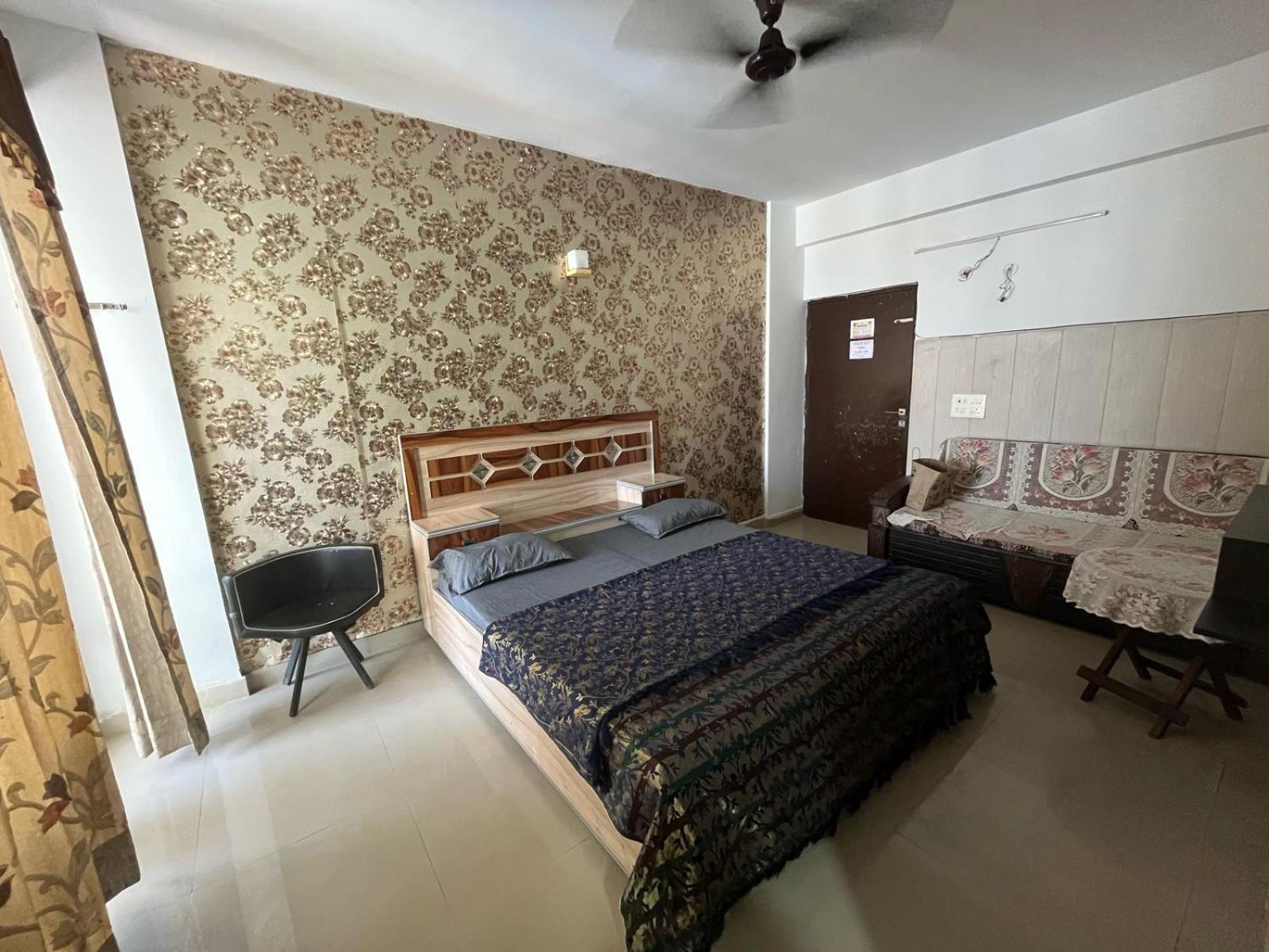 Entire Studio At Mandikini Apartment