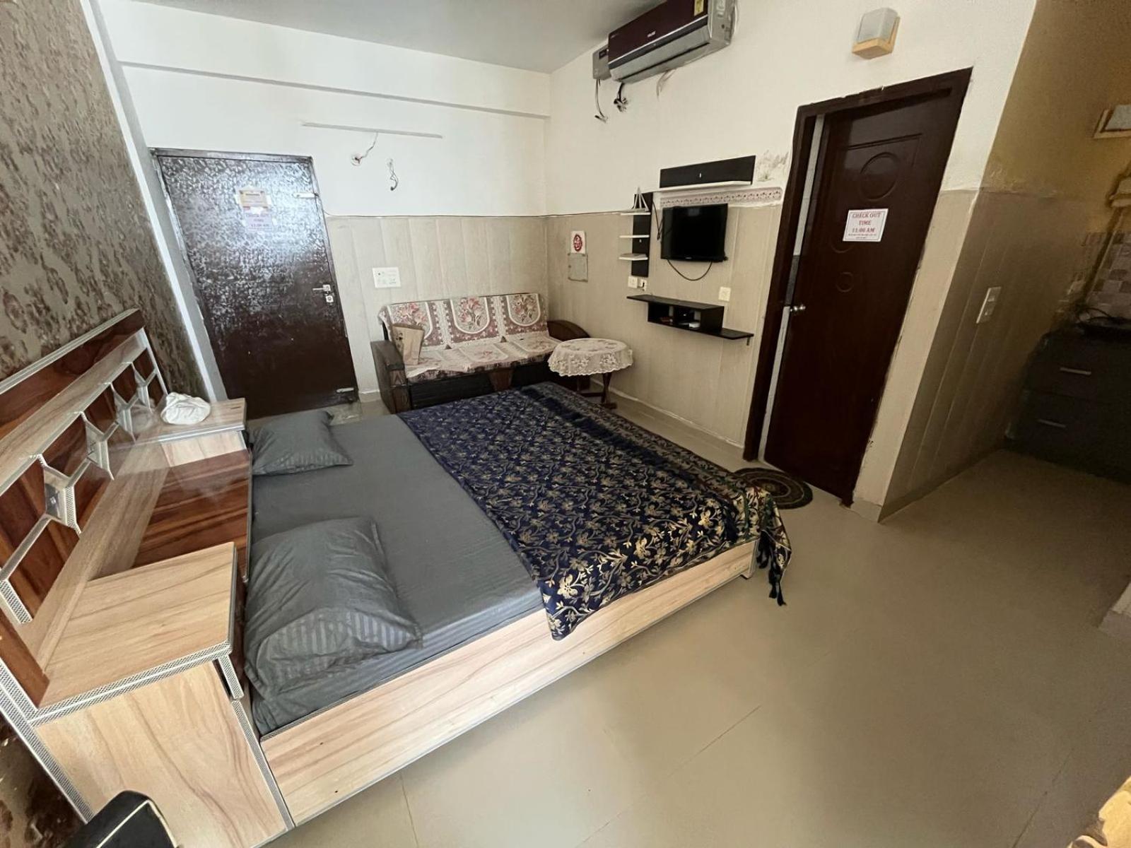 Entire Studio At Mandikini Apartment Vrindavan