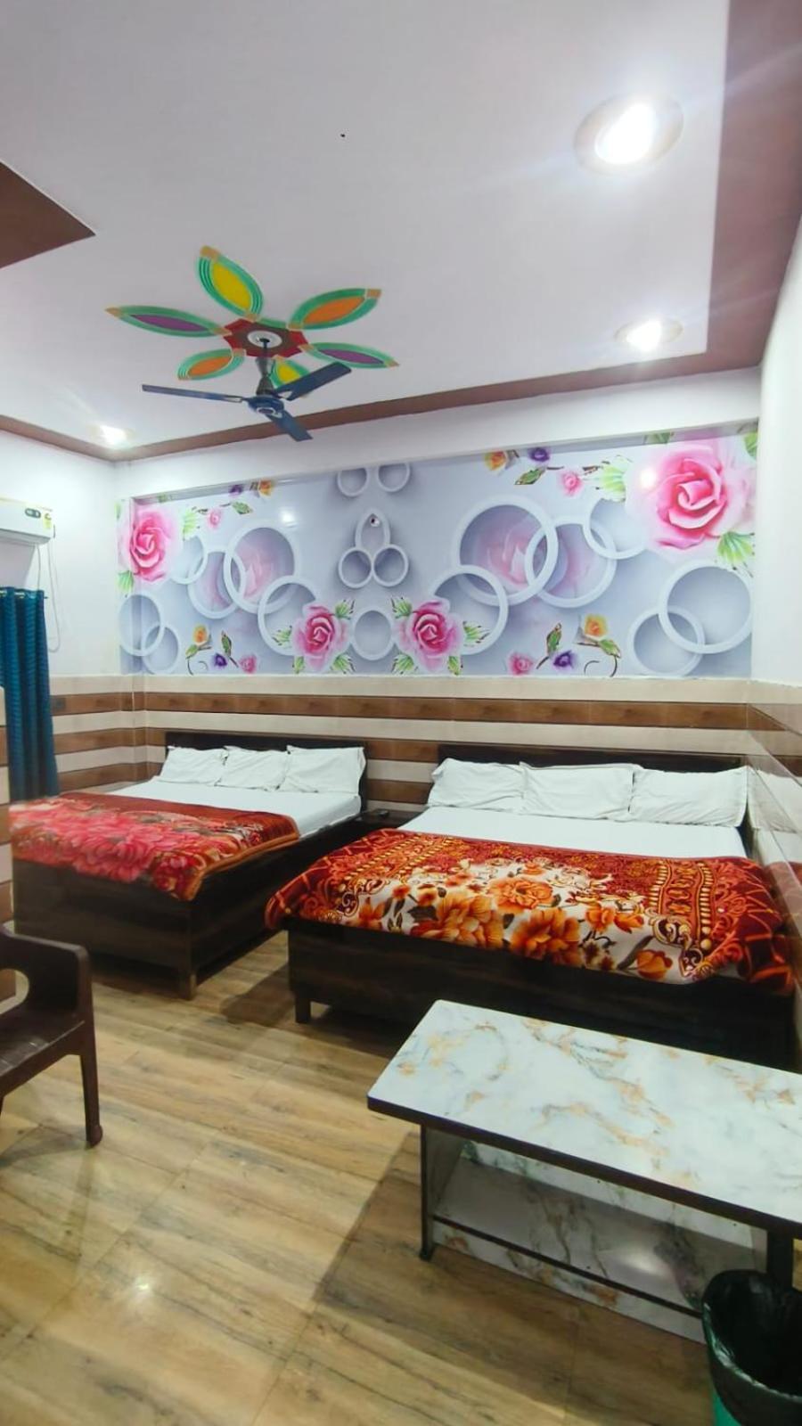 Shri Kamal Dham - Near Prem Mandir