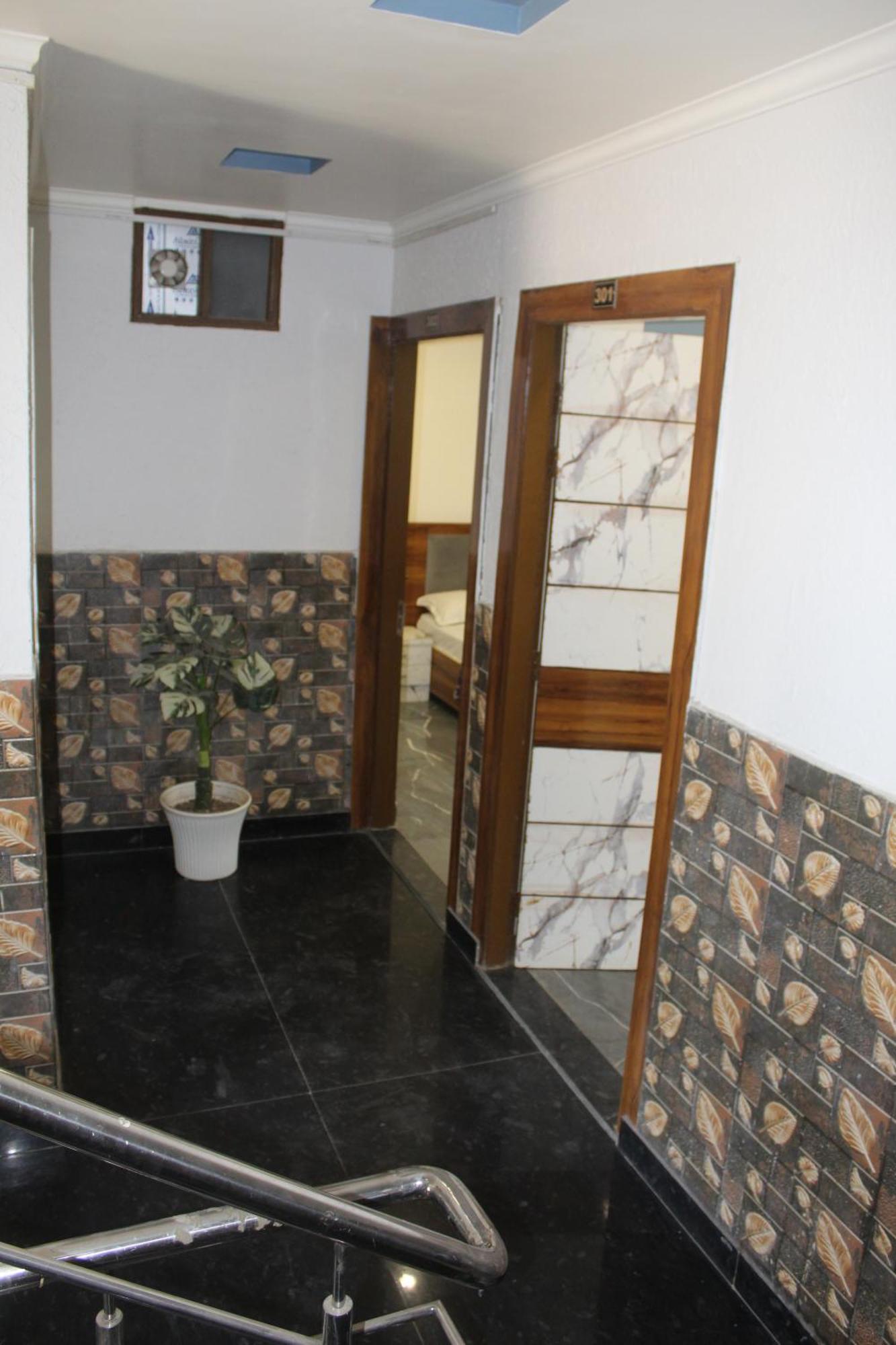 Radha Krishna Spiritual Hotel Vrindavan