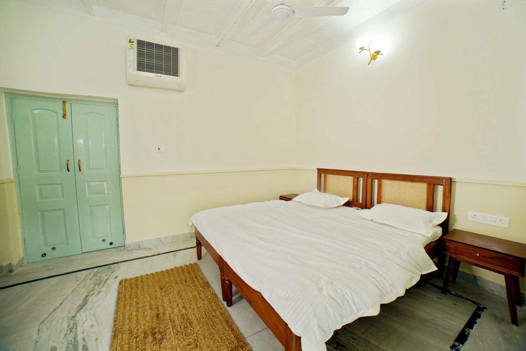 Guest house Shree Krishna Bhakti Ashram Vrindavan