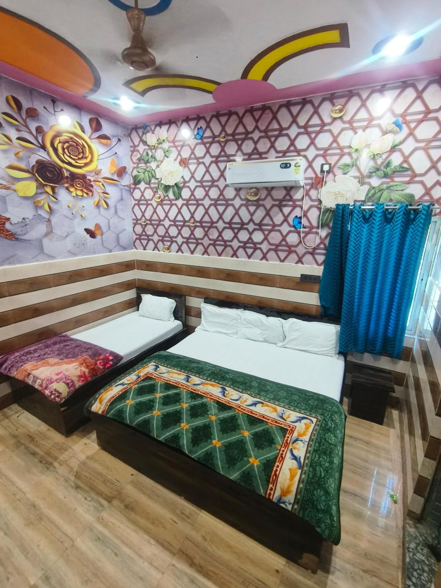 Guest house K.d.dham-near Prem Mandir