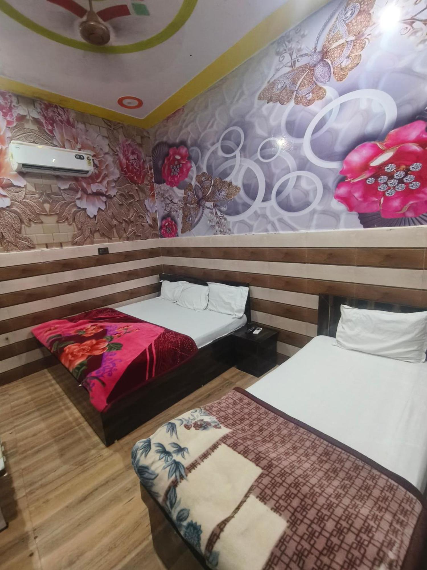 Guest house K.d.dham-near Prem Mandir