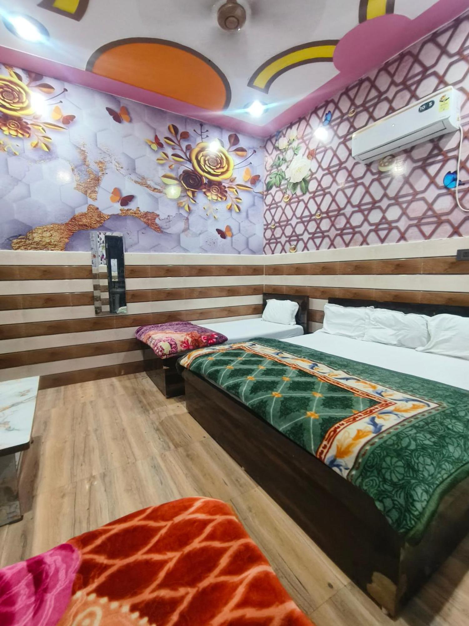 K.d.dham-near Prem Mandir Vrindavan