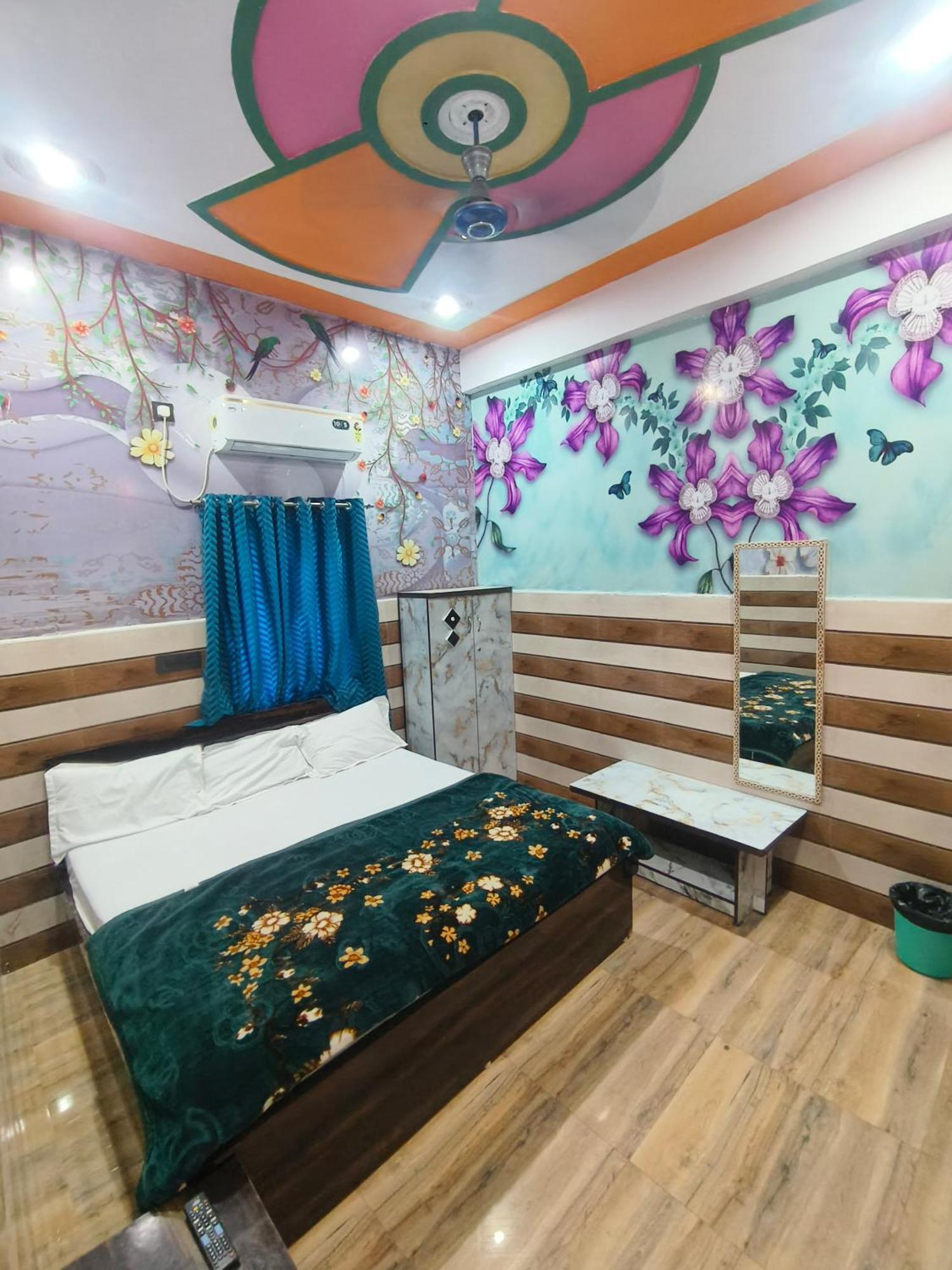 K.d.dham-near Prem Mandir Guest house