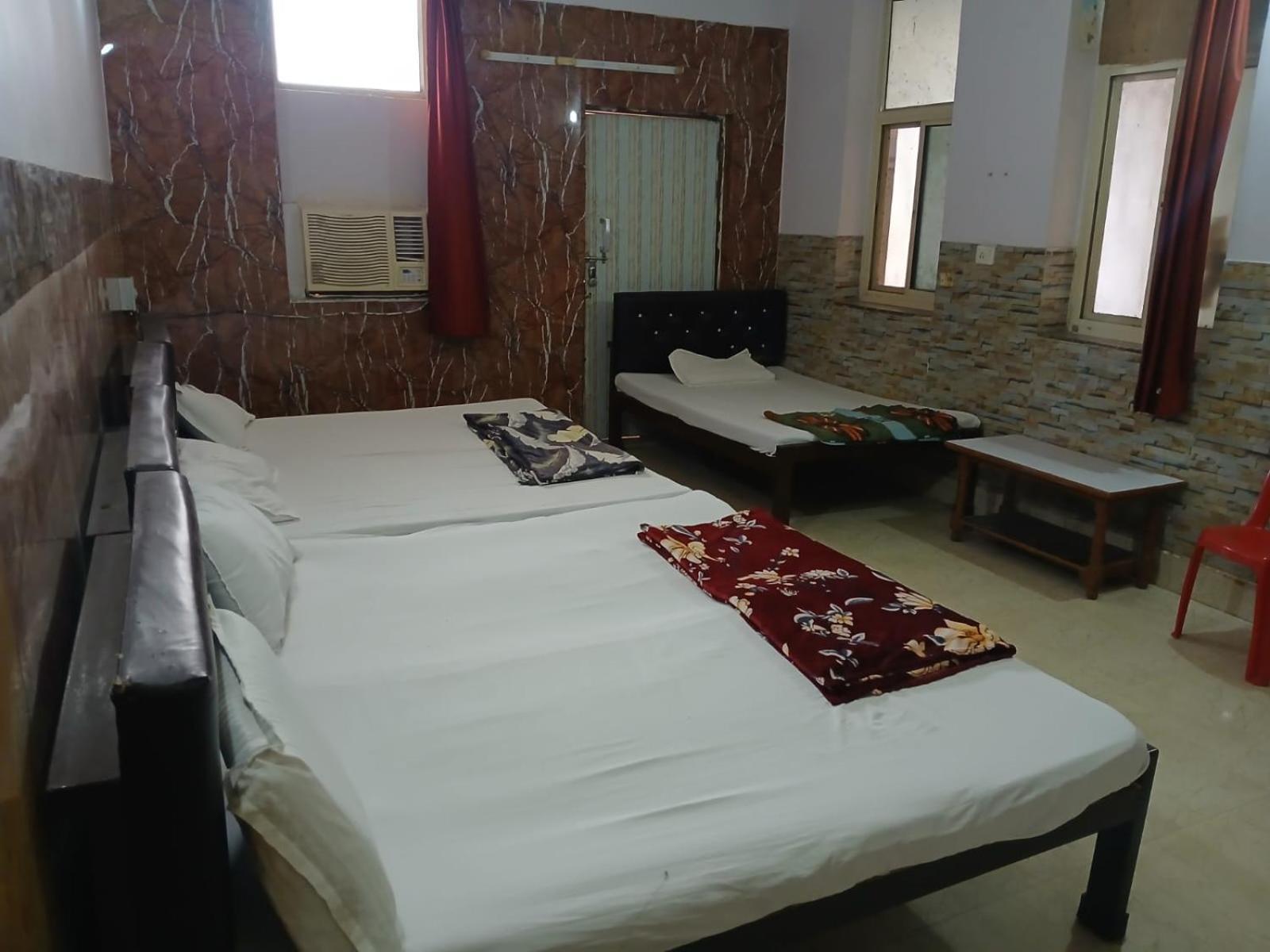 Darshika Hotel