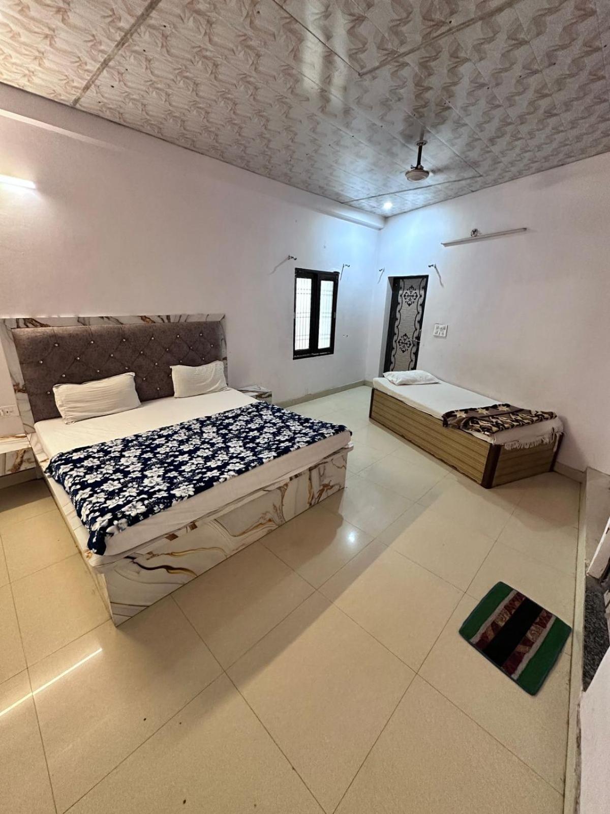 Hotel Darshika
