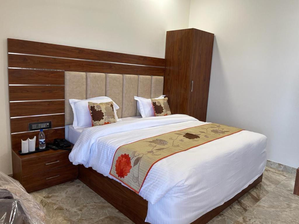 Guru Kripa Sadan Hotel