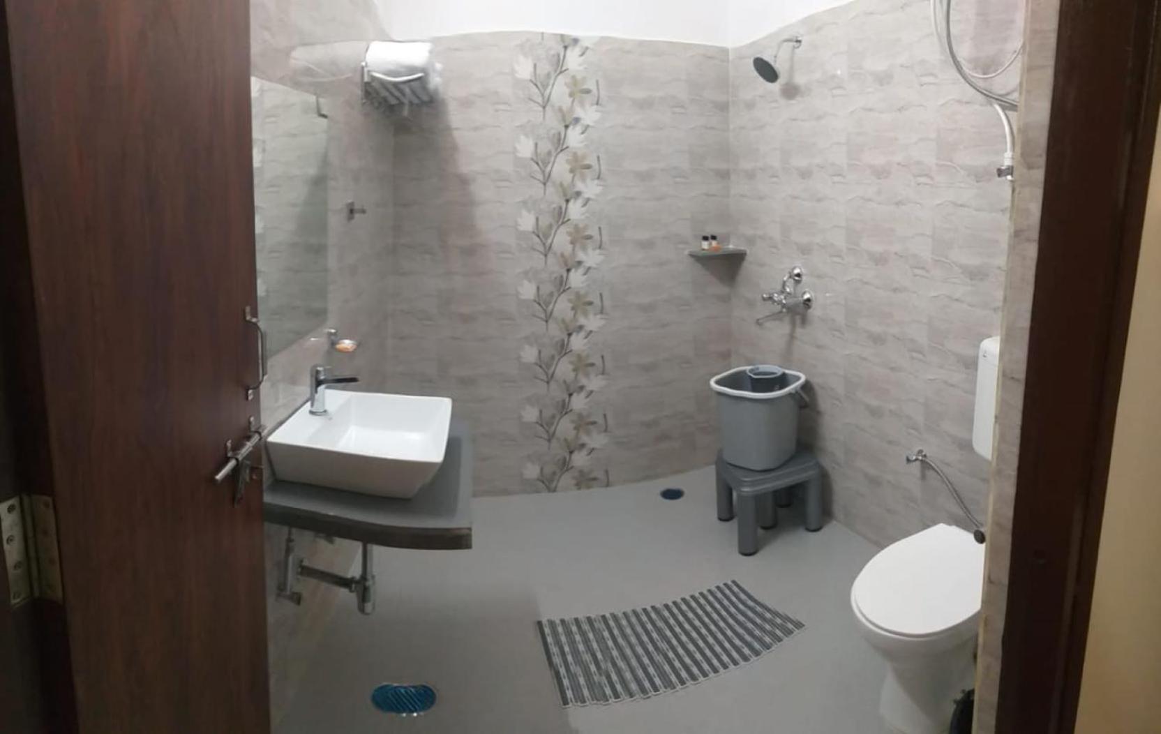 Dwarka Kunj *