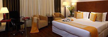 Nidhivan Sarovar Portico Hotel