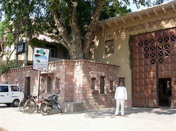 Hotel Ananda Krishna 3*