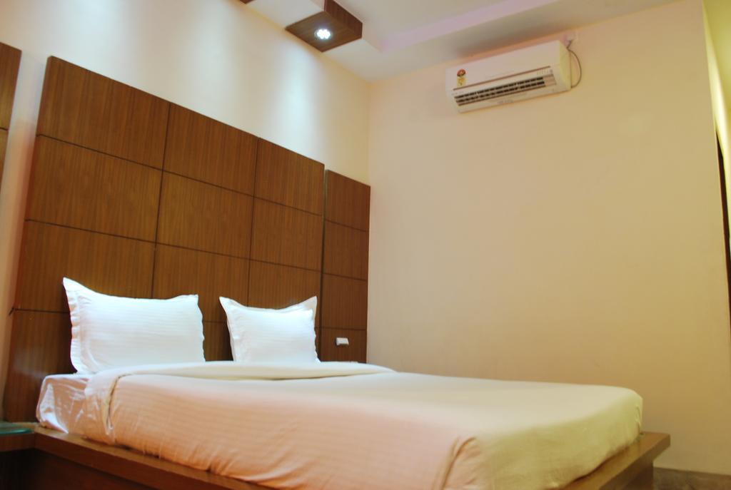 Hotel Basera Brij Bhoomi