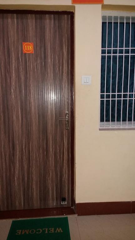 Guest house Shri Shyam Sheba Ashram Vrindavan