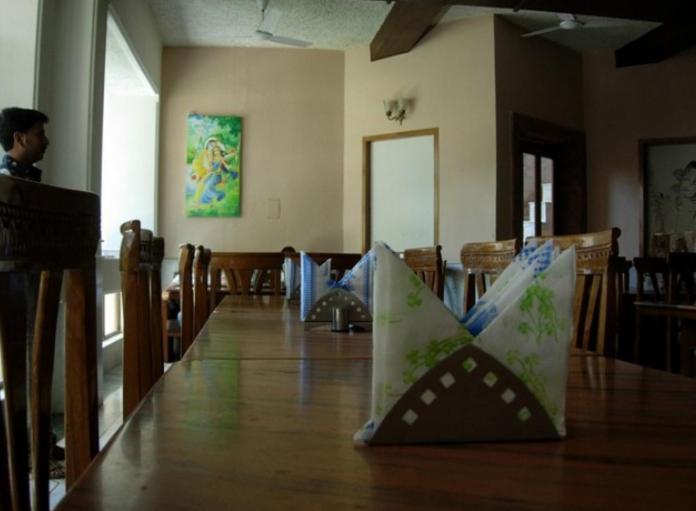 Ananda Krishna Hotel