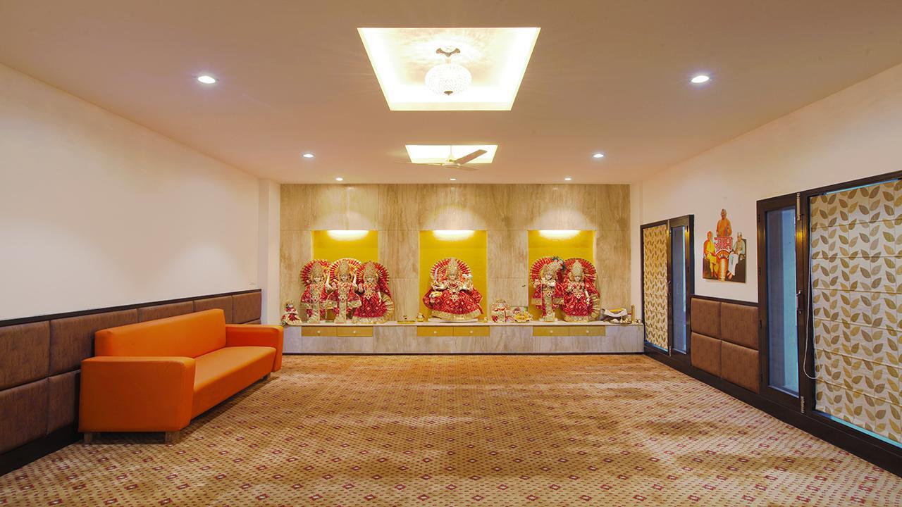 Santosh Dham Vrindavan