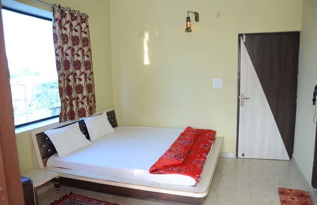 Priya Palace