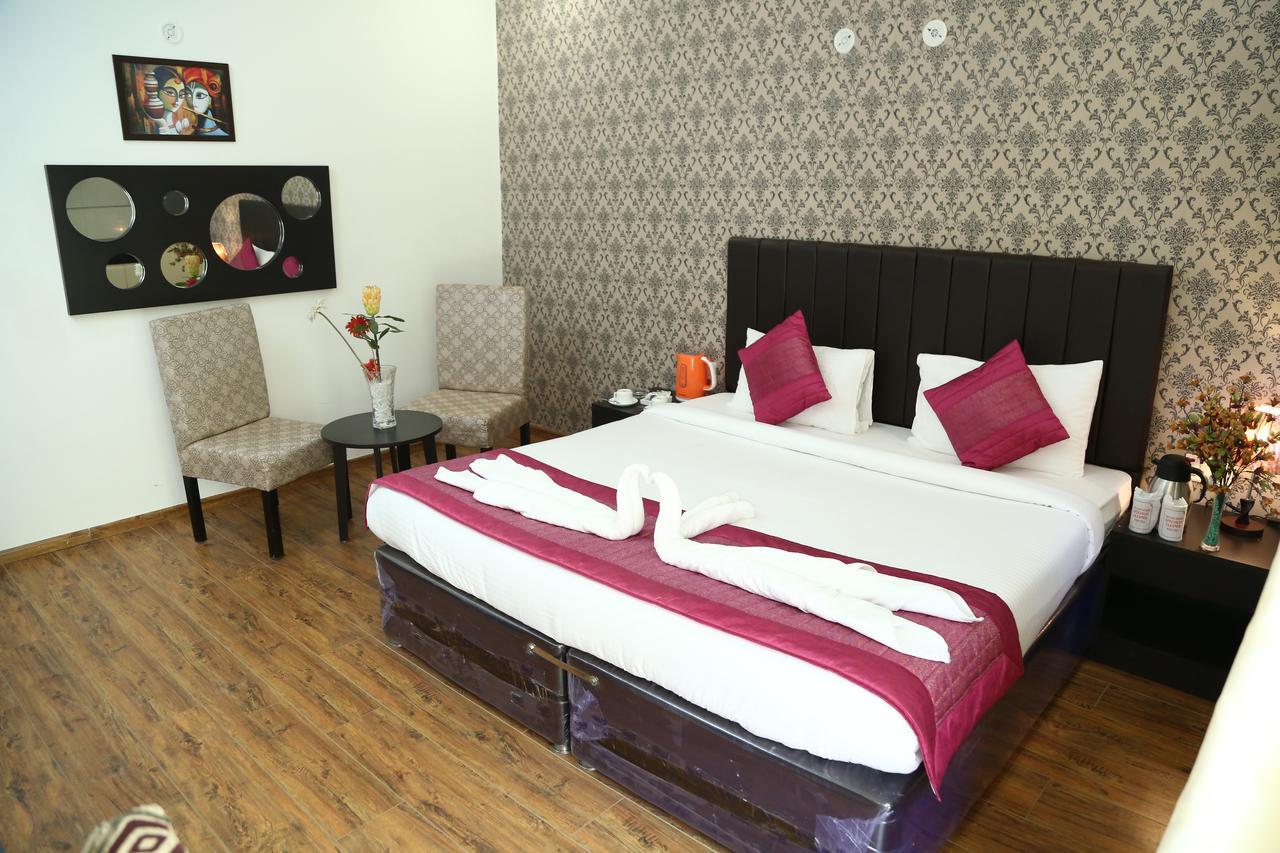 Home-like Infinity * Vrindavan