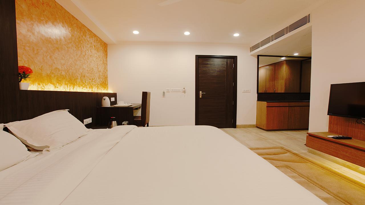Santosh Dham Hotel