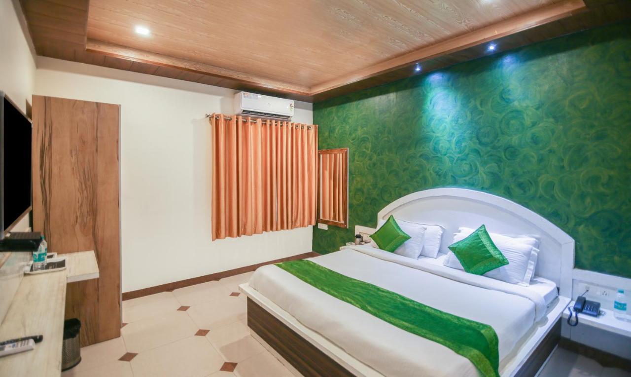 Hotel Yashogopal Resortico Vrindavan