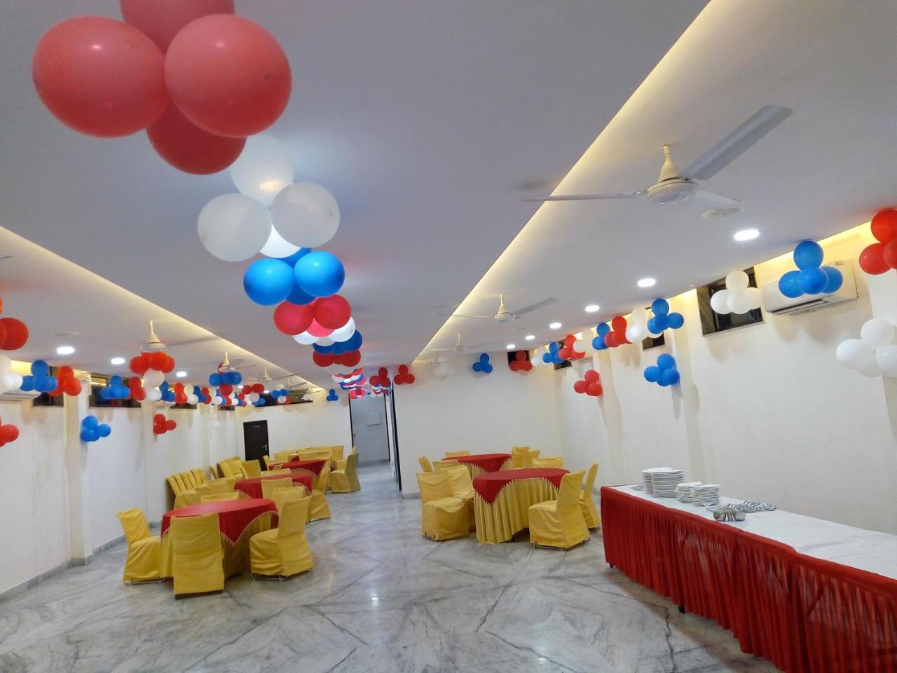 Sar Kamla Dham Skd Fully Vaccinated Staff Hotel