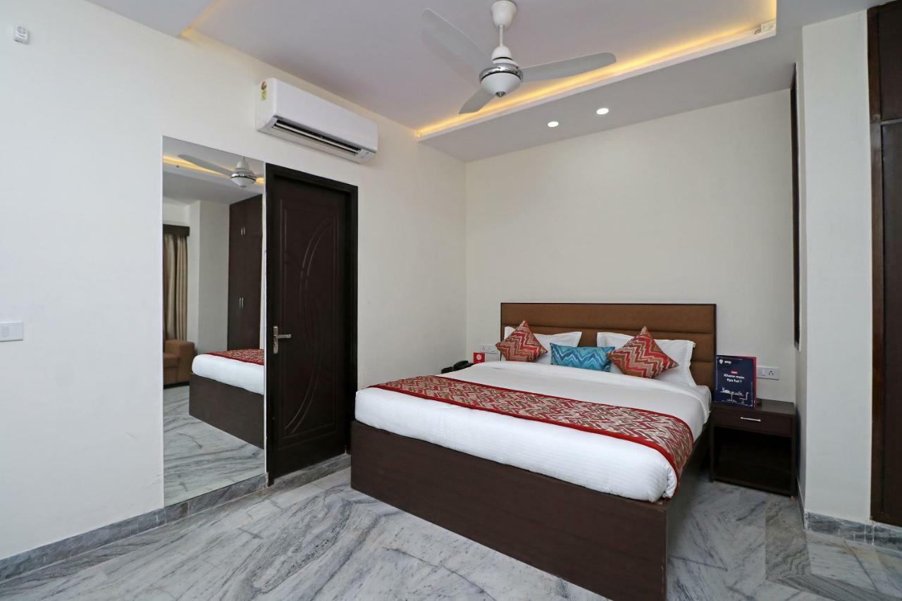 Hotel Sar Kamla Dham Skd Fully Vaccinated Staff 2*