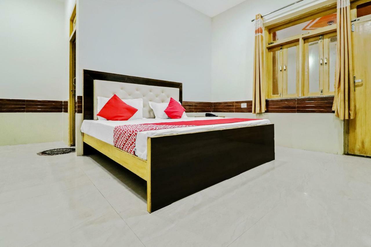 Hotel Oyo 38558 Shri Govind Dham 3*