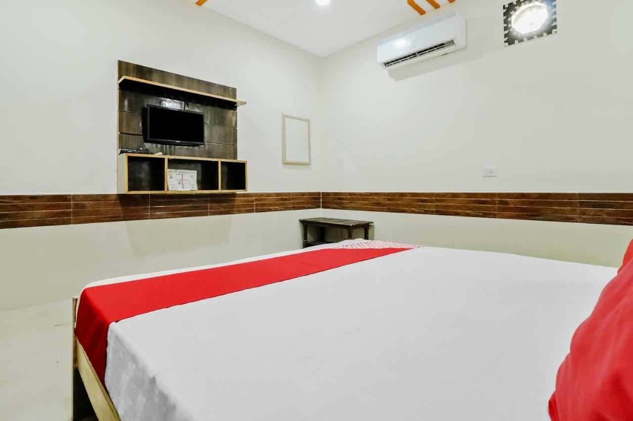 Hotel Oyo 38558 Shri Govind Dham Vrindavan
