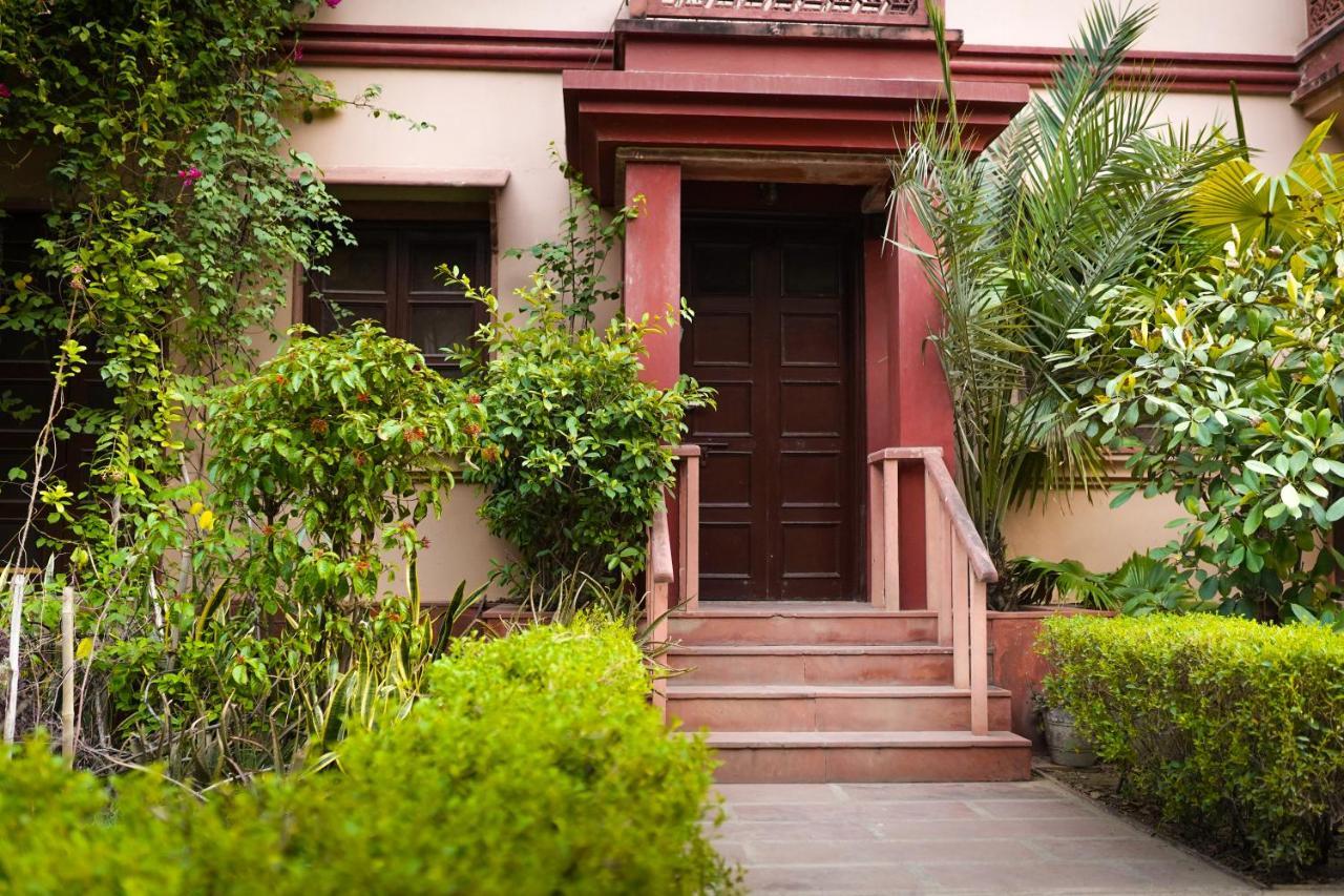 Mvt & Restaurant Hotel 3*
