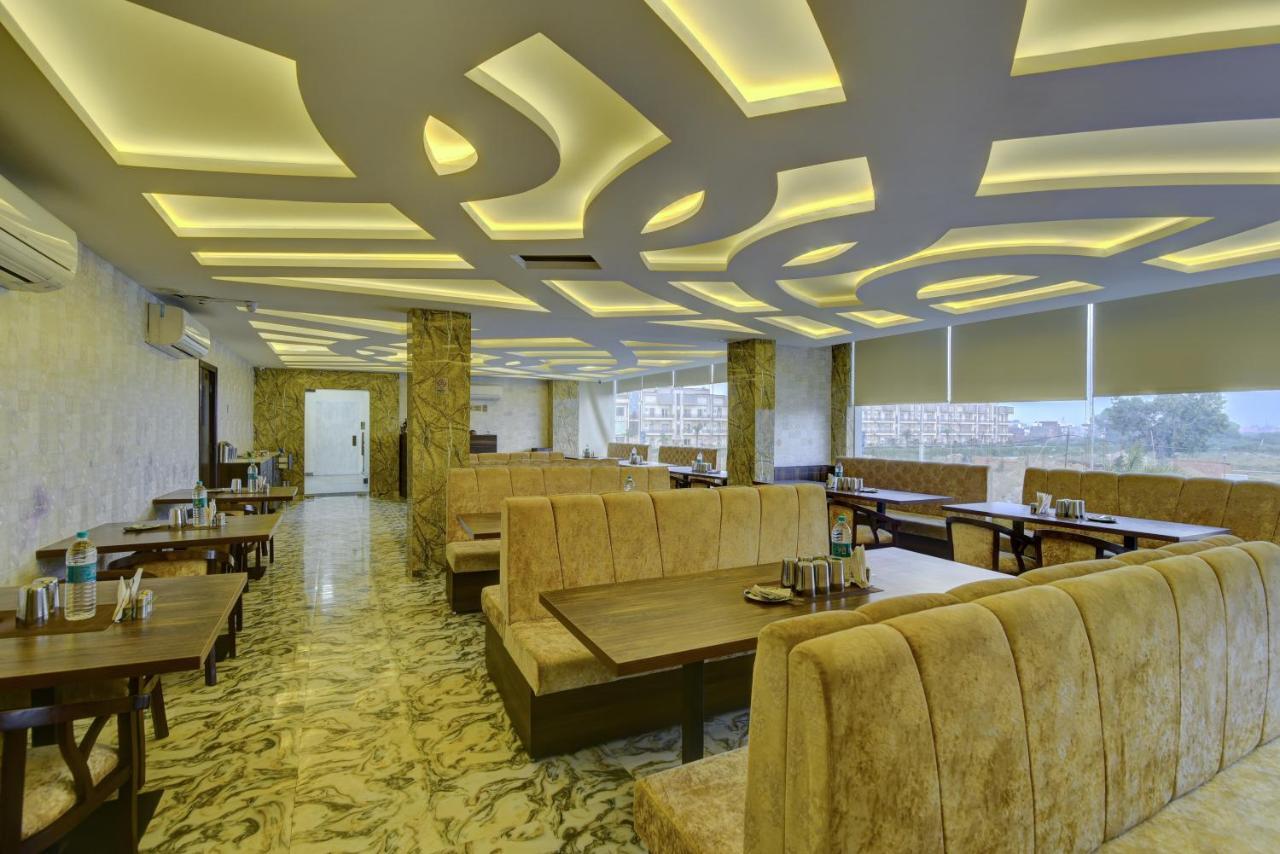 Country & Hotel Vrindavan
