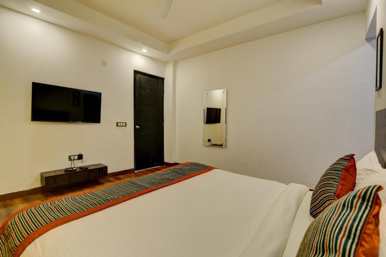 Country & Hotel Vrindavan