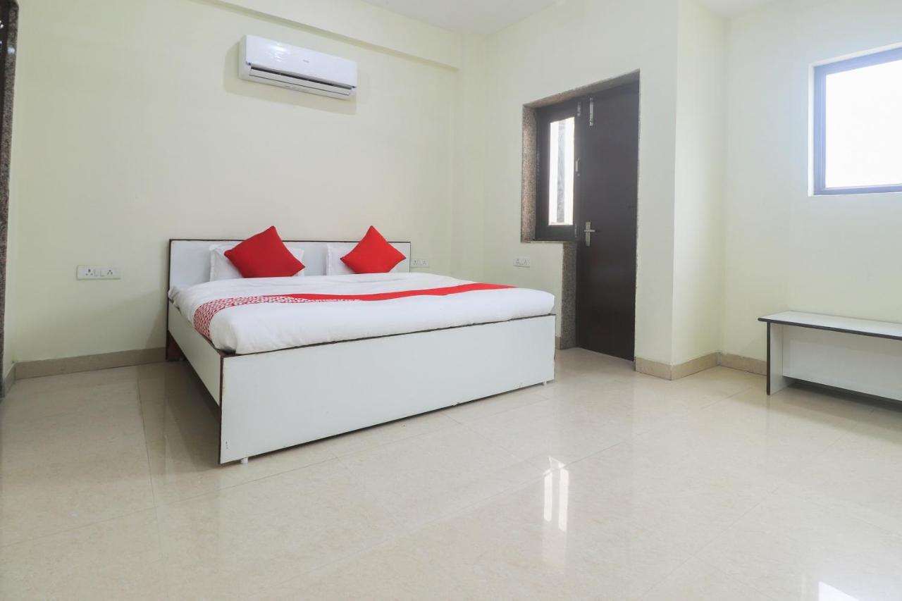 Oyo 64683 Shri Yamuna Palace Hotel Vrindavan
