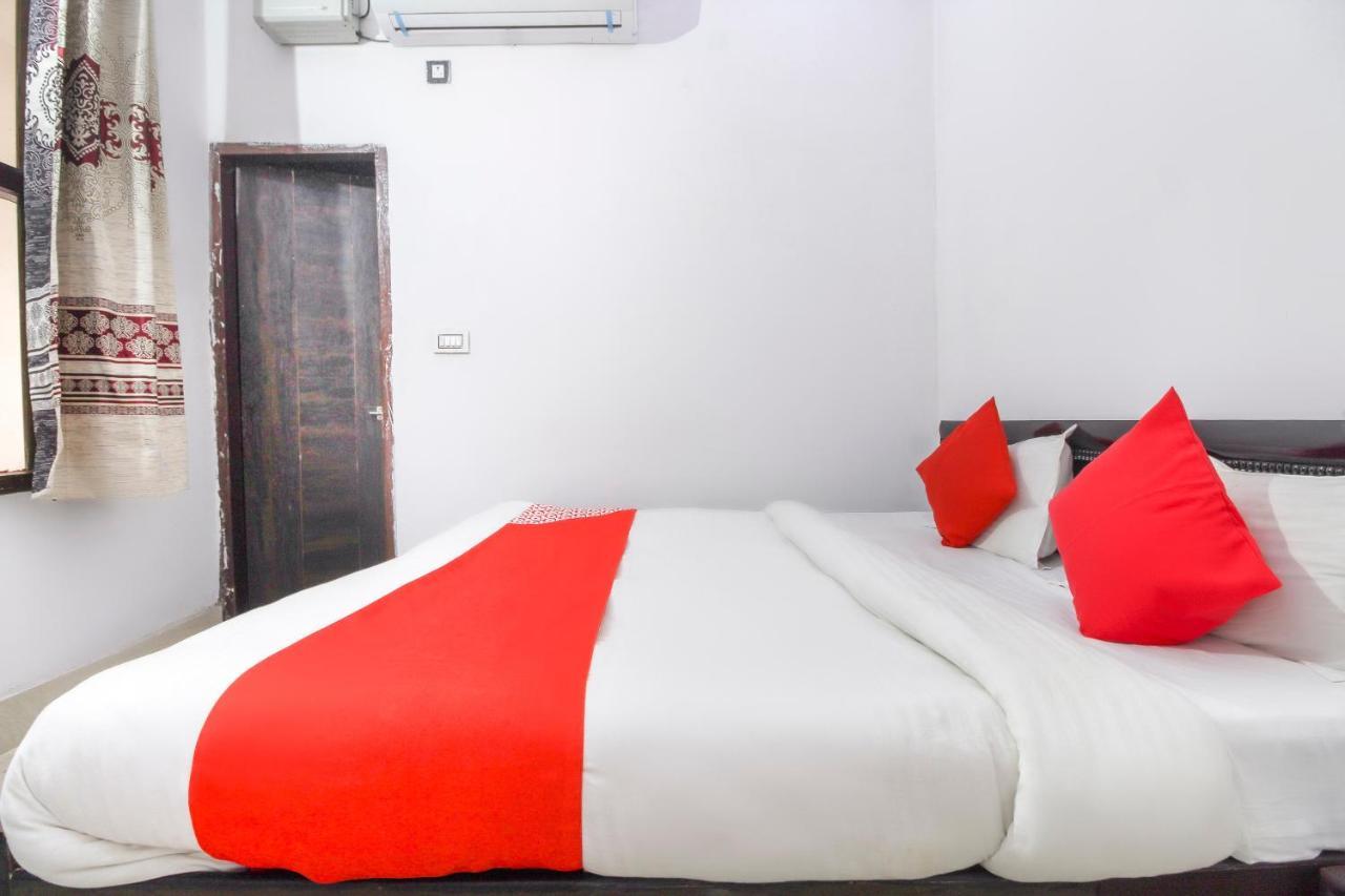 Oyo 67474 Rama Ashram Hotel 3*