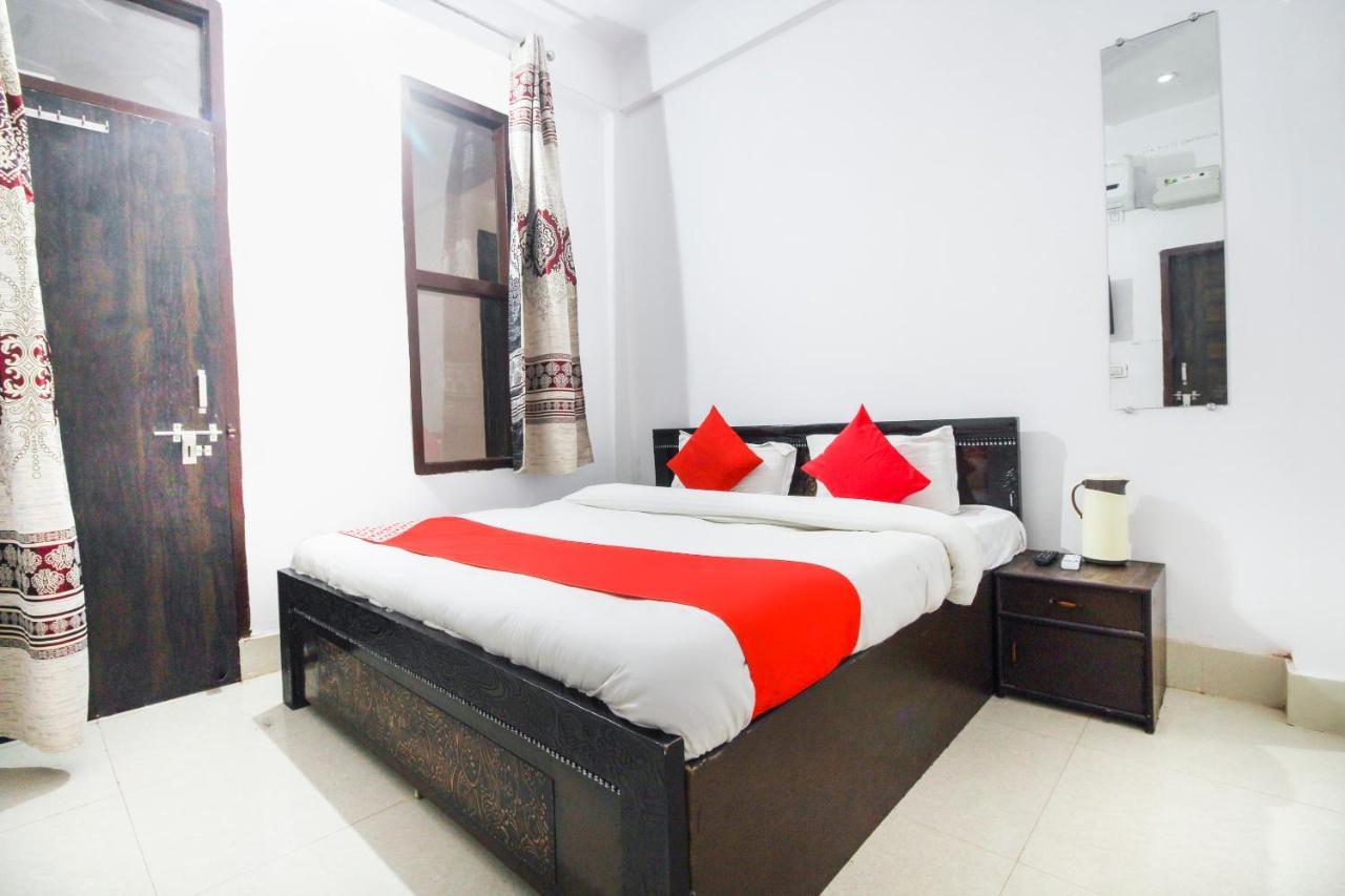 Oyo 67474 Rama Ashram Hotel 3*