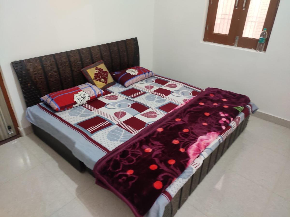 Nidhivan Homestay Guest house *